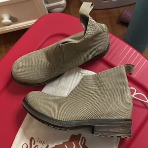Sedona Shoe Company.. washable booties in an adorable khaki color.